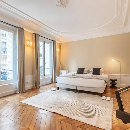 Sweett - Rue De Rome Paris